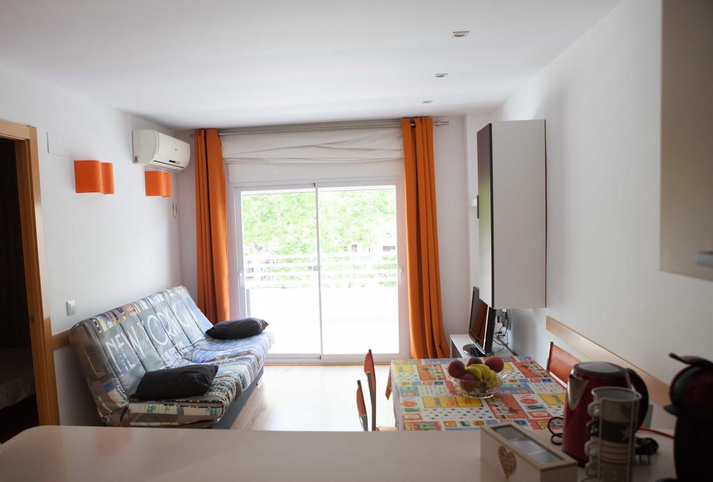 Costa Dorada Apartments 萨洛 外观 照片