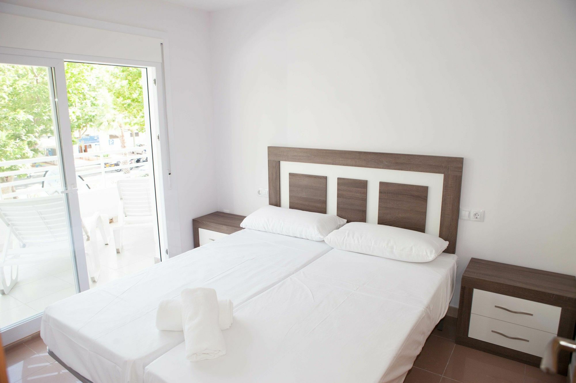 Costa Dorada Apartments 萨洛 外观 照片