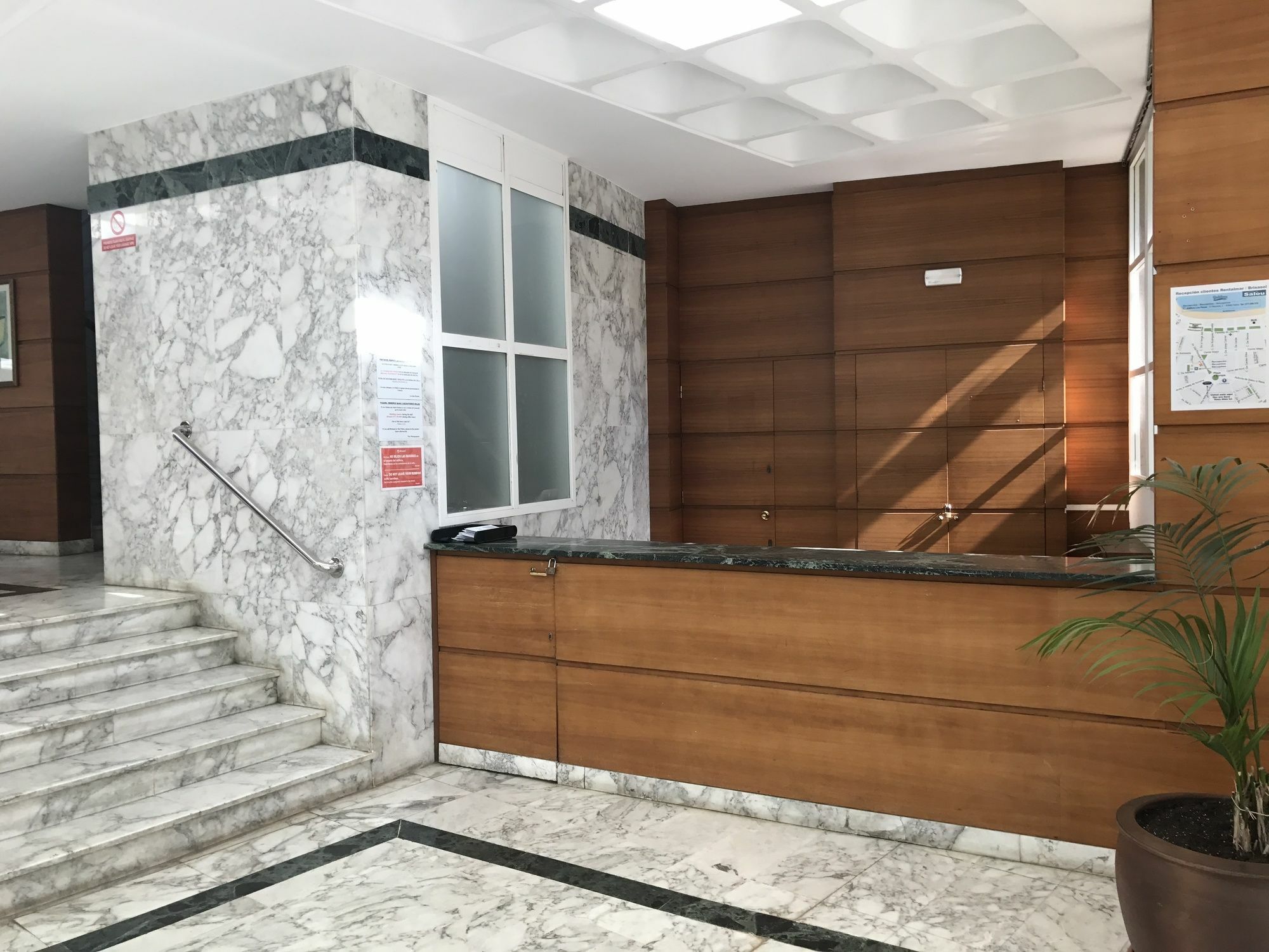 Costa Dorada Apartments 萨洛 外观 照片