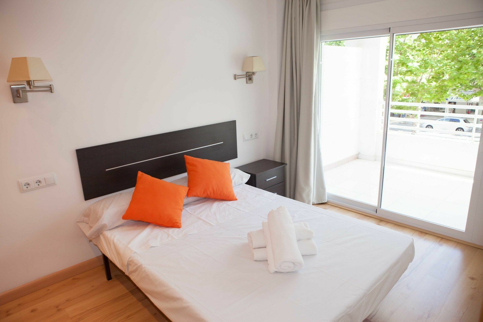 Costa Dorada Apartments 萨洛 外观 照片